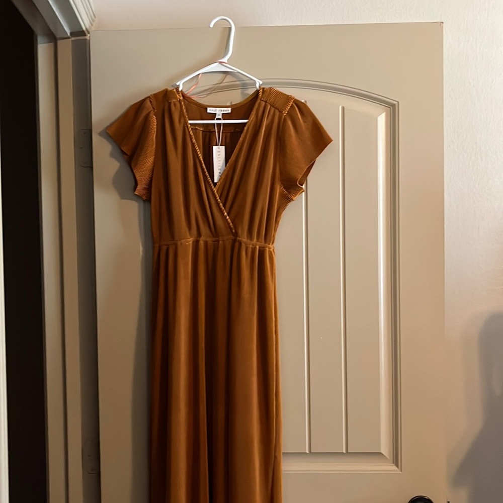 Beautiful copper never worn dress from Baltic Born. Size small.